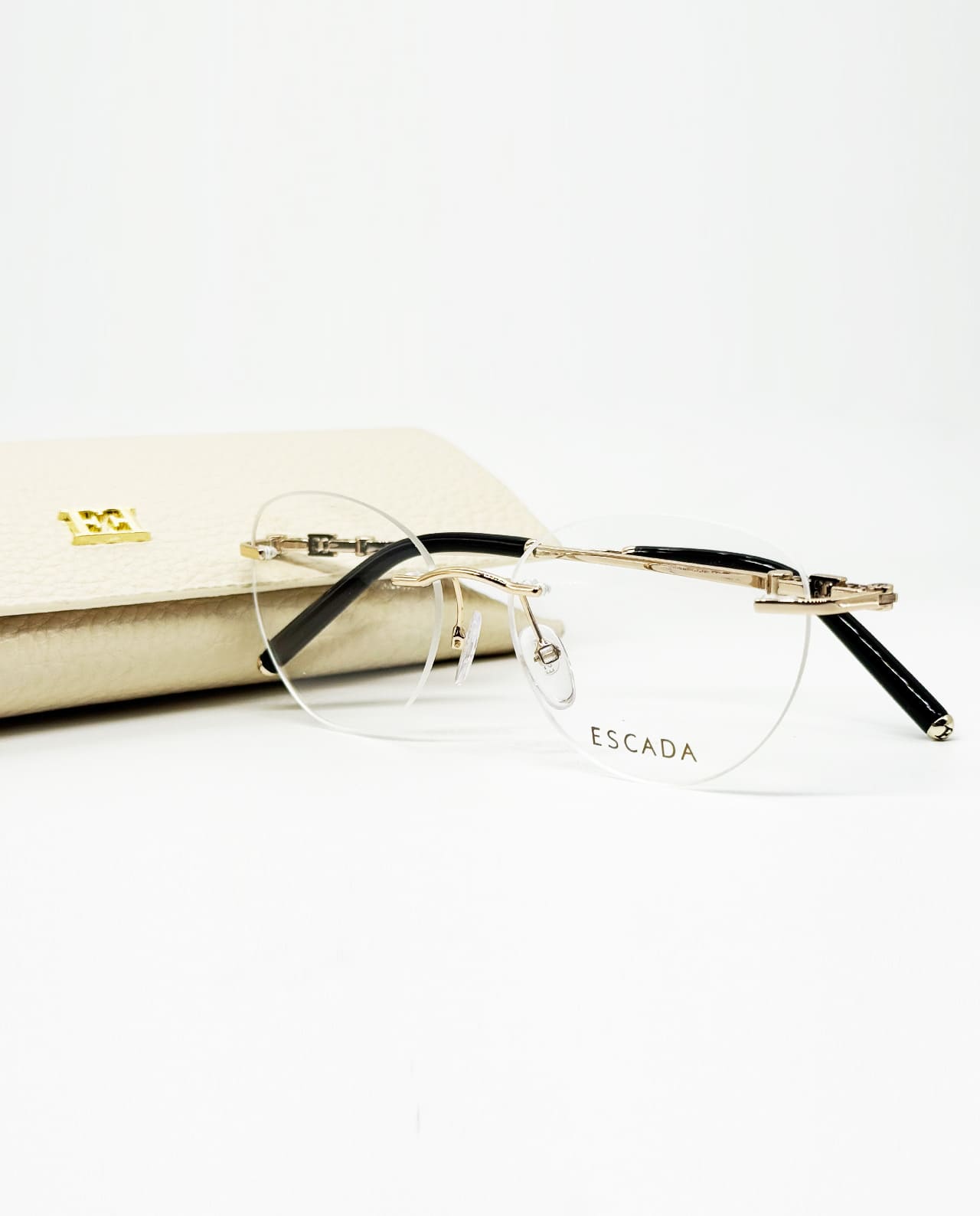 Оправа Escada с футляром VESE72 C0300 54-16-140 5