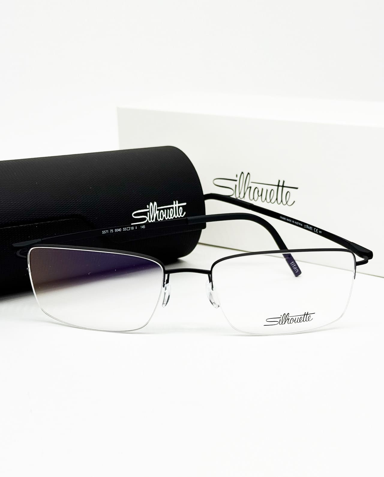 Оправа Silhouette с футляром Dynamic Dawn - Jet Black 5571 75 9040 55-18-145 5